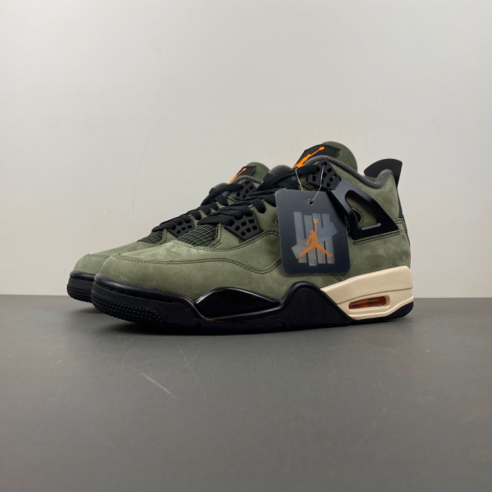 UNDEFEATED x Air Jordan 4 OG IB1519-200