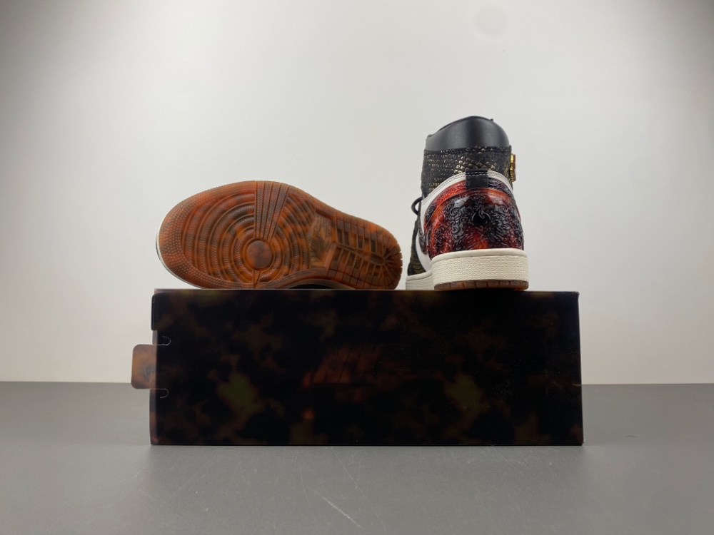 Air Jordan 1 High OG  Xuanwu LB3165 091