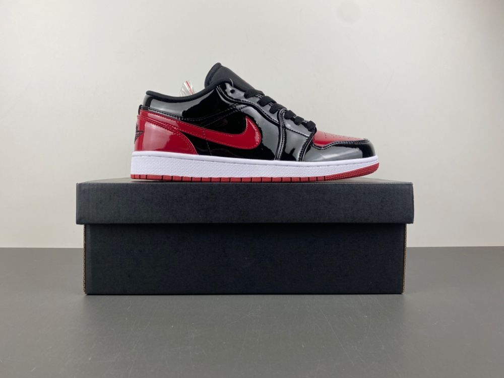 Air Jordan 1 Low 553558-063