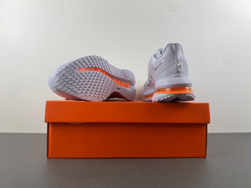 Pegasus Premium Nike ZoomX HQ2592-002