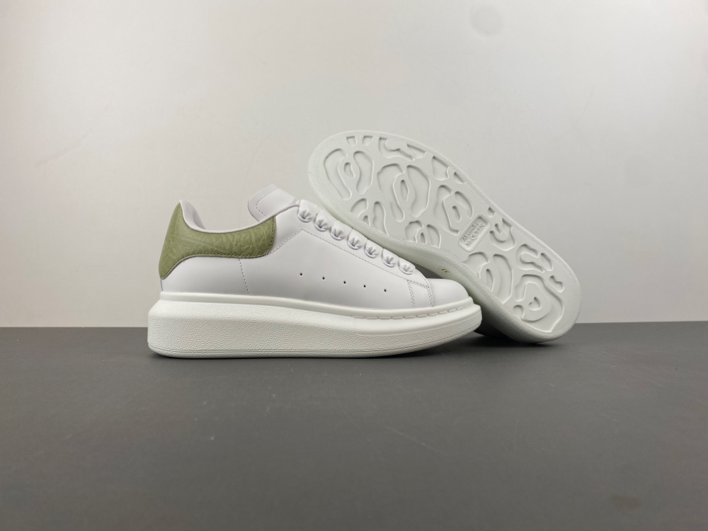 A1exa*der Mcqv*en SOLE SNEAKERS 553770 WHGP0 9000