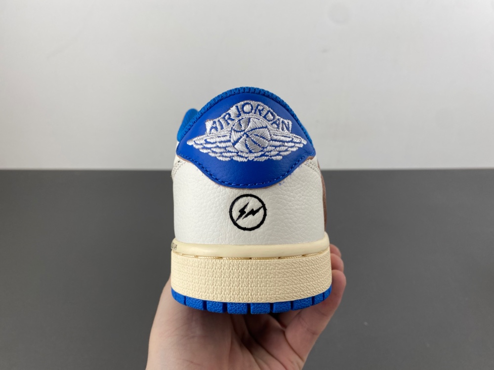 Travis Scott x Fragment x Air Jordan 1 Low OG DM7866-104