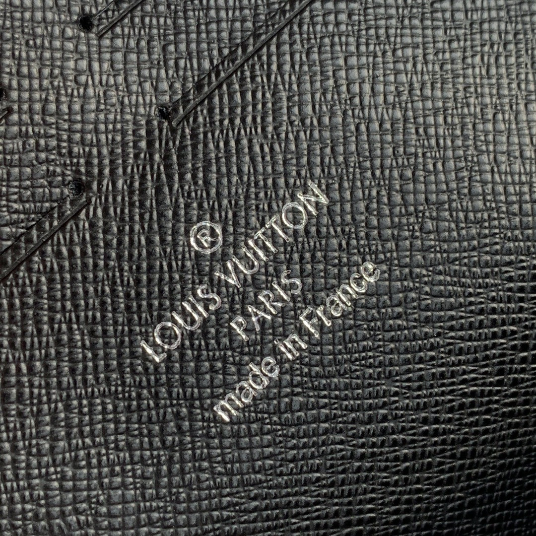 L0vis Vvtt0n Pochette Voyage Bag