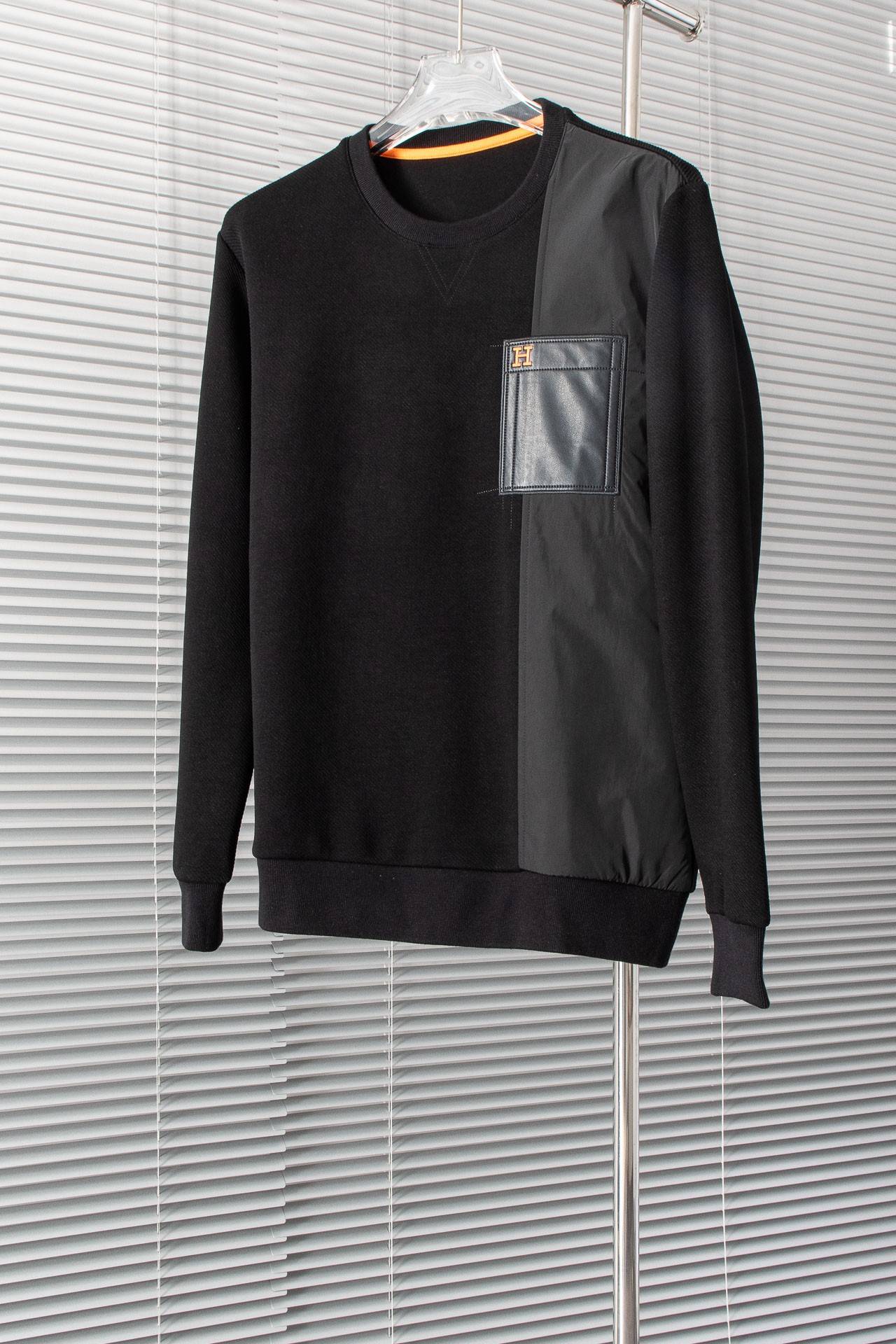 H**me5 crew neck sweatshirt