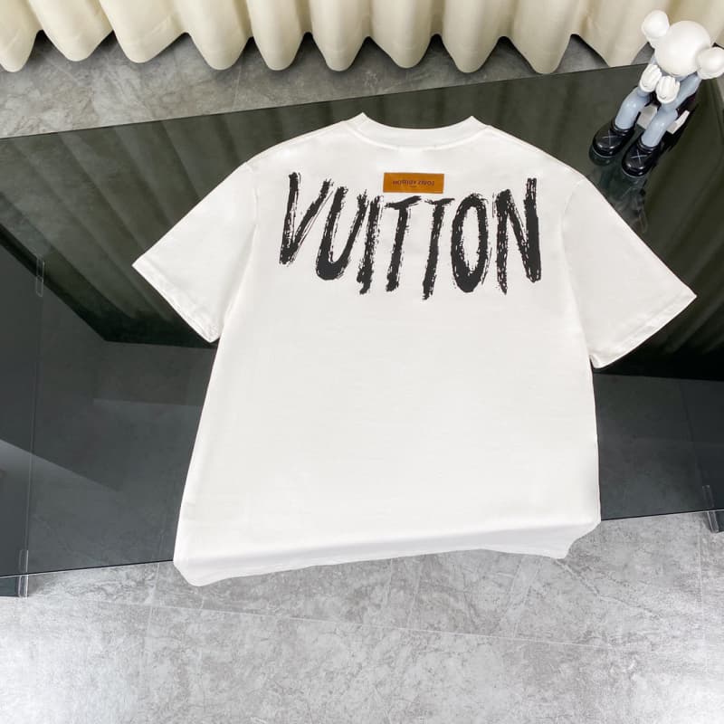 Necklace Letter + Chest Embroidery T-shirt