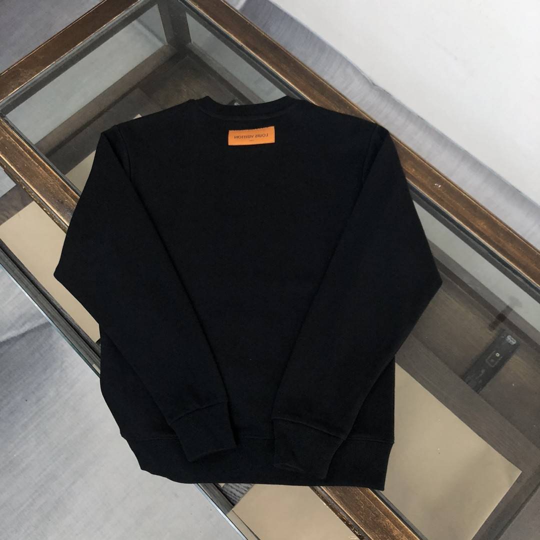 L0vis Vvtt0n 2023 new autumn and winter couples style round neck sweatshirt