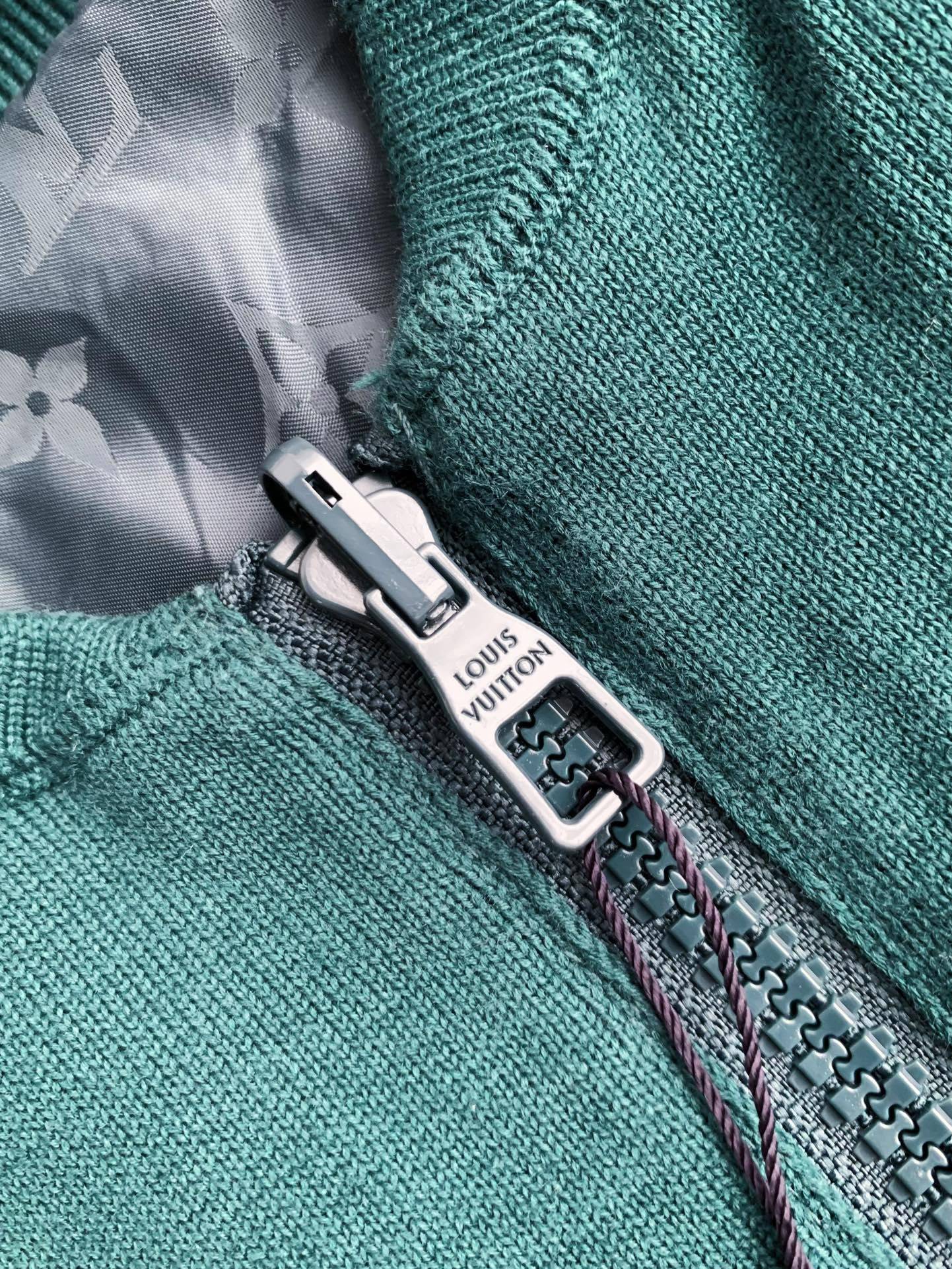 L0vis Vvtt0n  Jackets