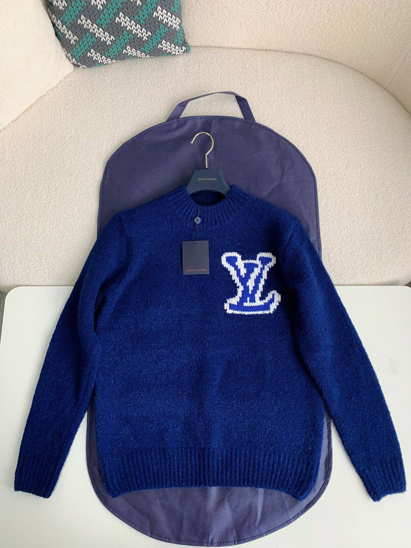 L0vis Vvtt0n Clothes