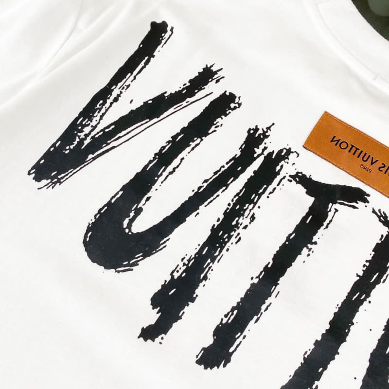 Necklace Letter + Chest Embroidery T-shirt