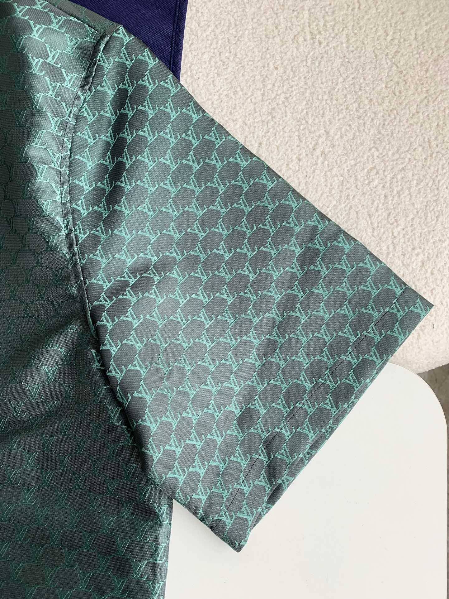 L0vis Vvtt0n  Shirts