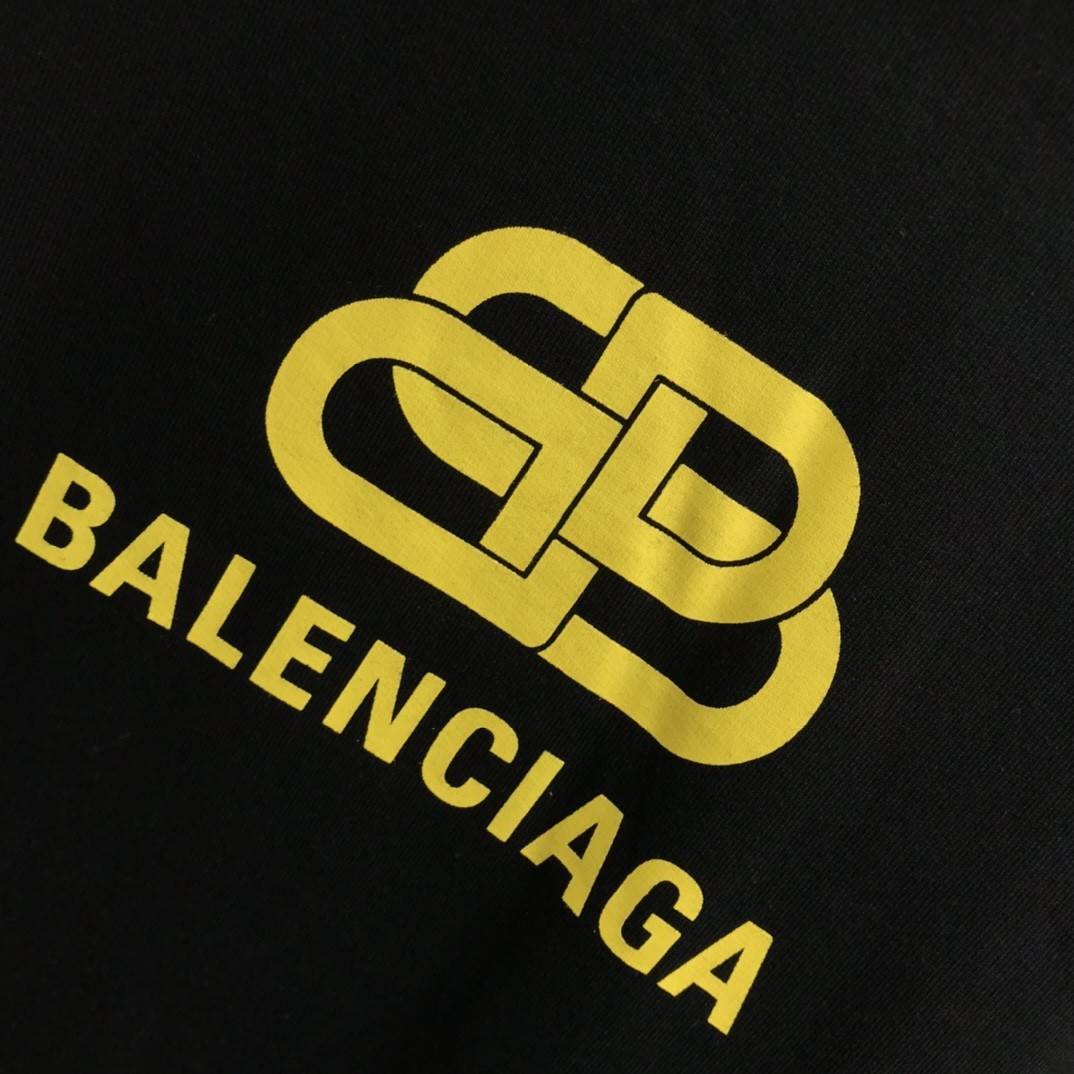 Ba1en*iaga lock hooded sweatshirt