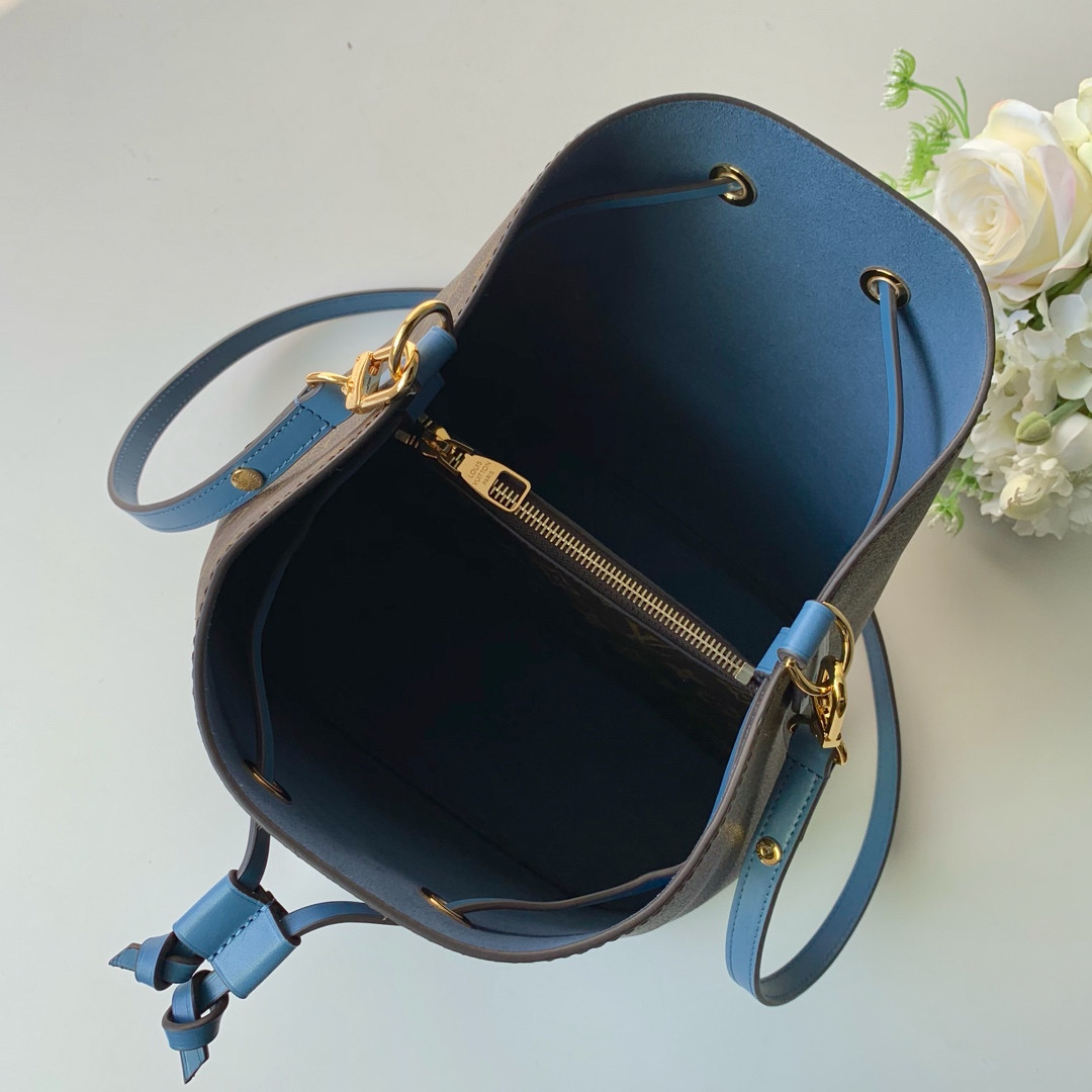 L0vis Vvtt0n Néonoé Bag