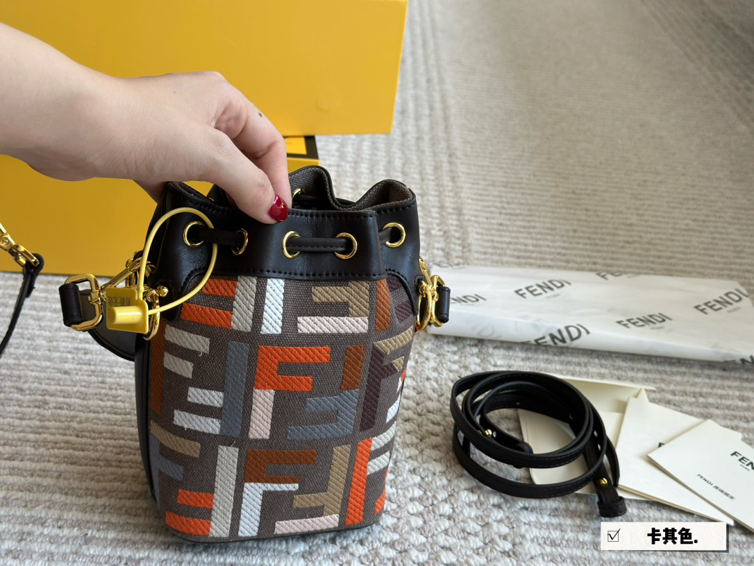 F**di Mon Tresor Small Bucket Bag Size: 14*22cm