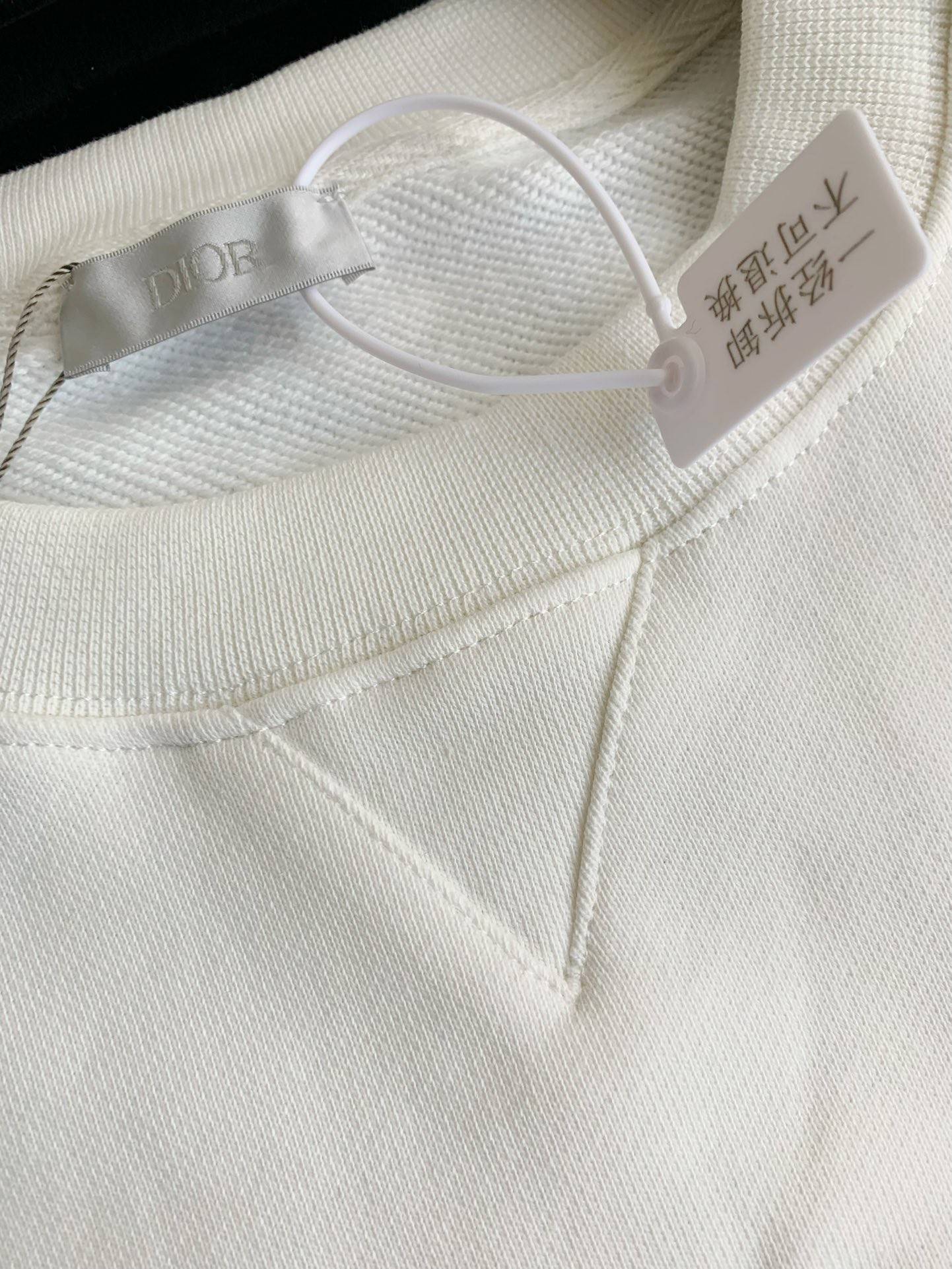 D10r FW23 Flowers Sweater