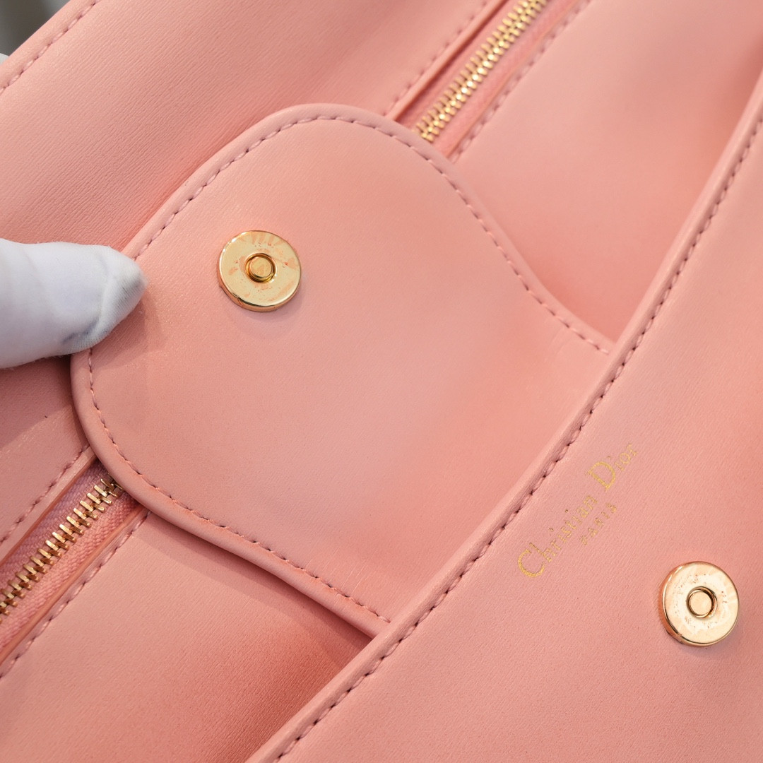 D10r Mini Travel Vanity