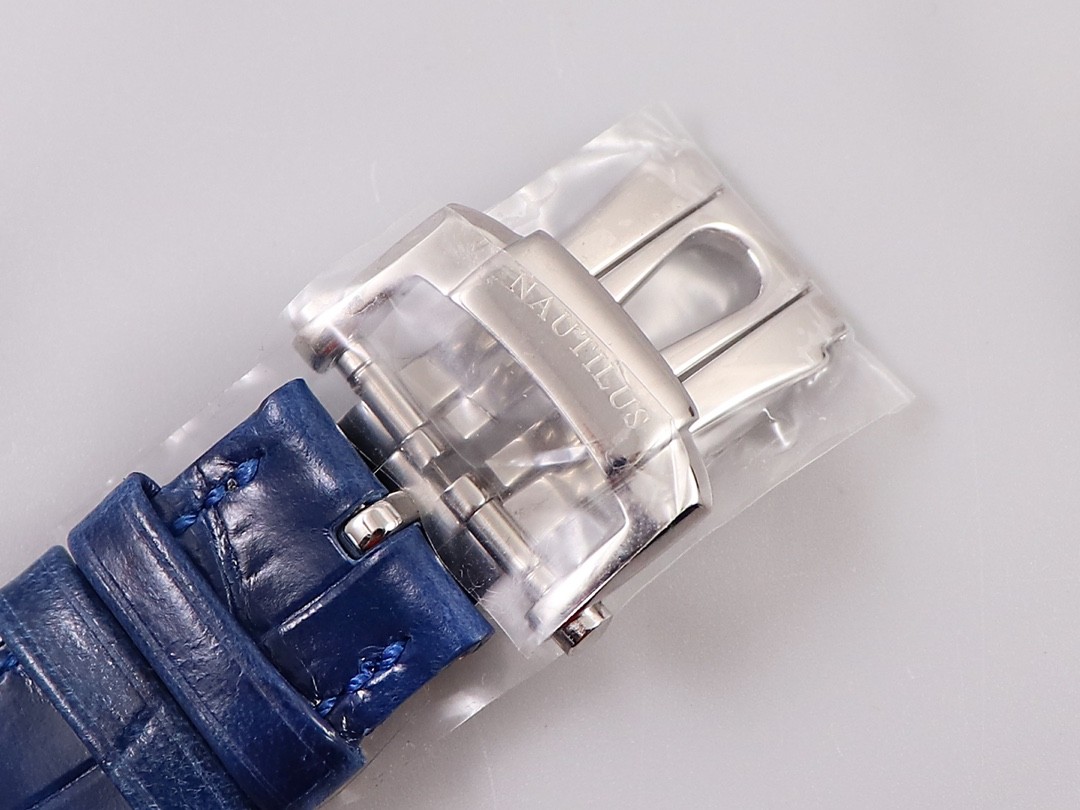 Pat*k Phi1i*pe 5726 series watch