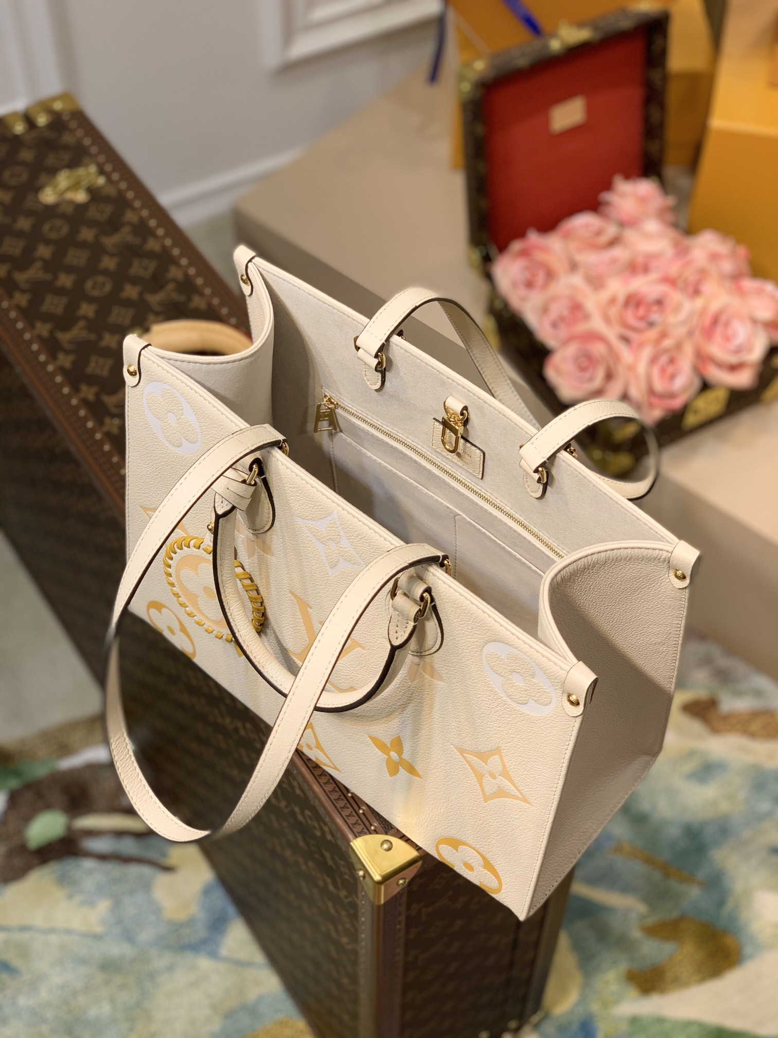 L0vis Vvtt0n Onthego Bag