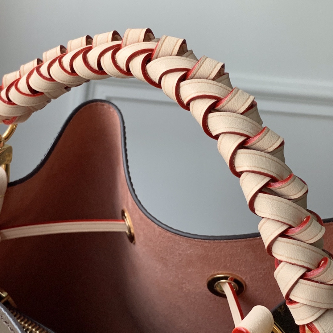 L0vis Vvtt0n Néonoé Bag