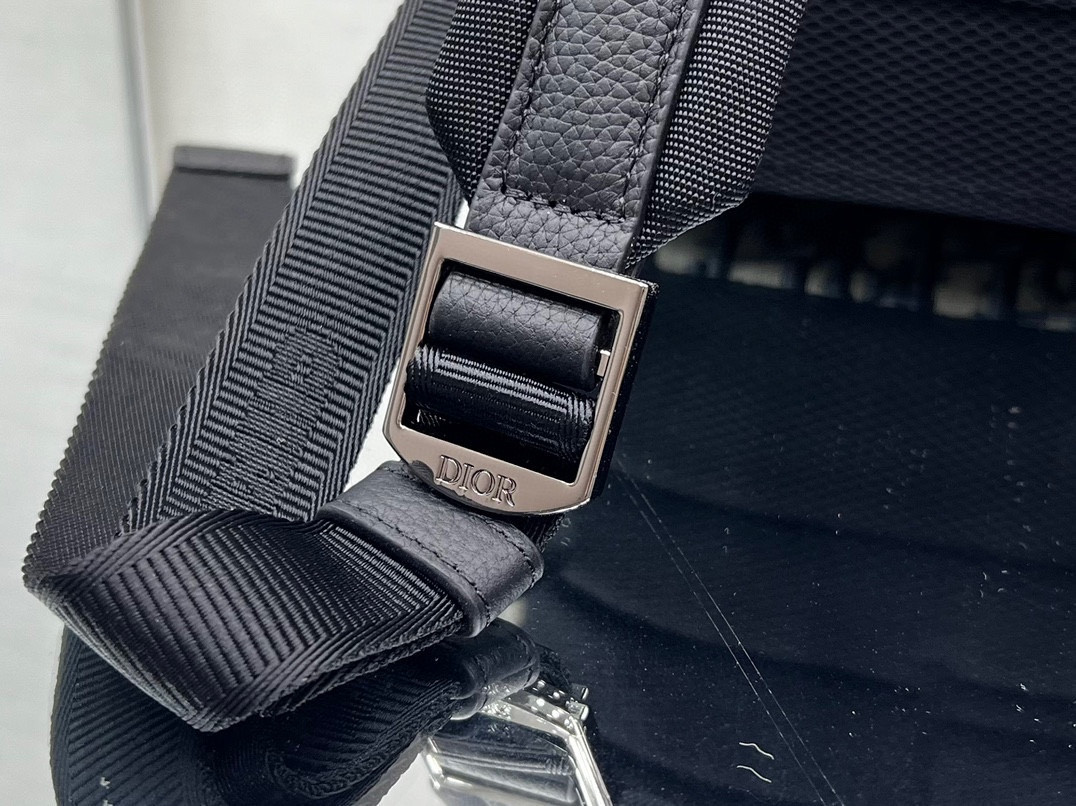 D10r Explorer Backpack