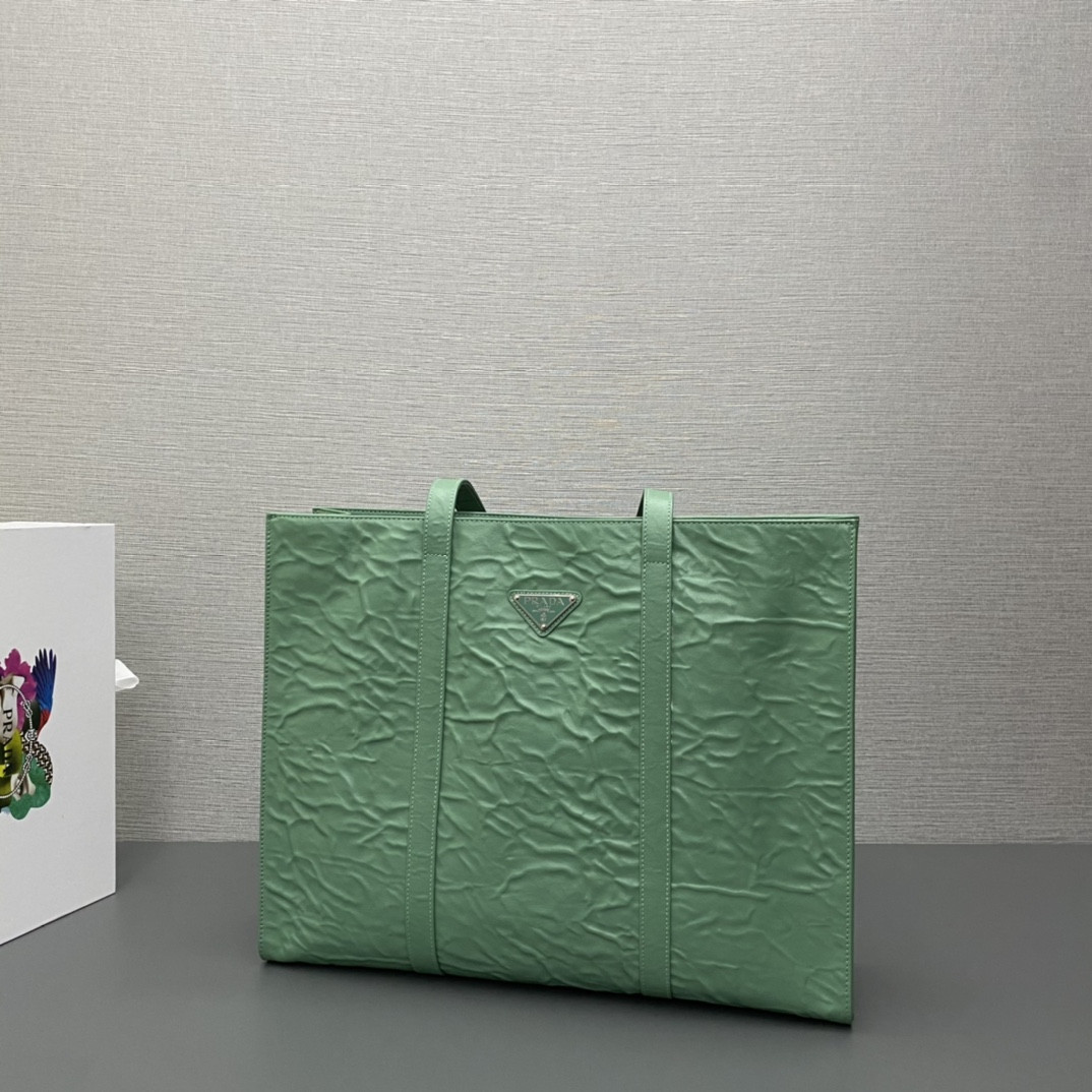 Pra*a Large Antique Tote Bag