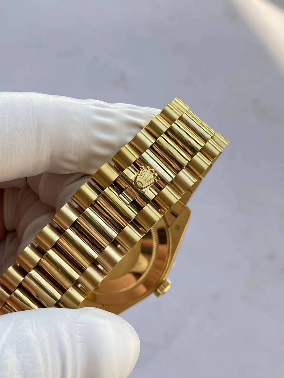 R01ex Week calendar series wristwatch 41mm