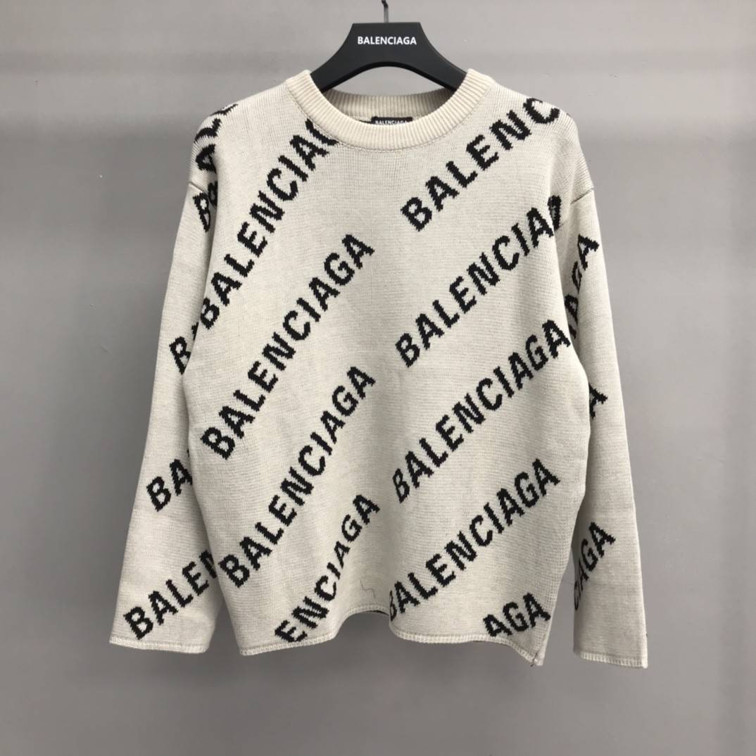 Ba1en*iaga letter sweater
