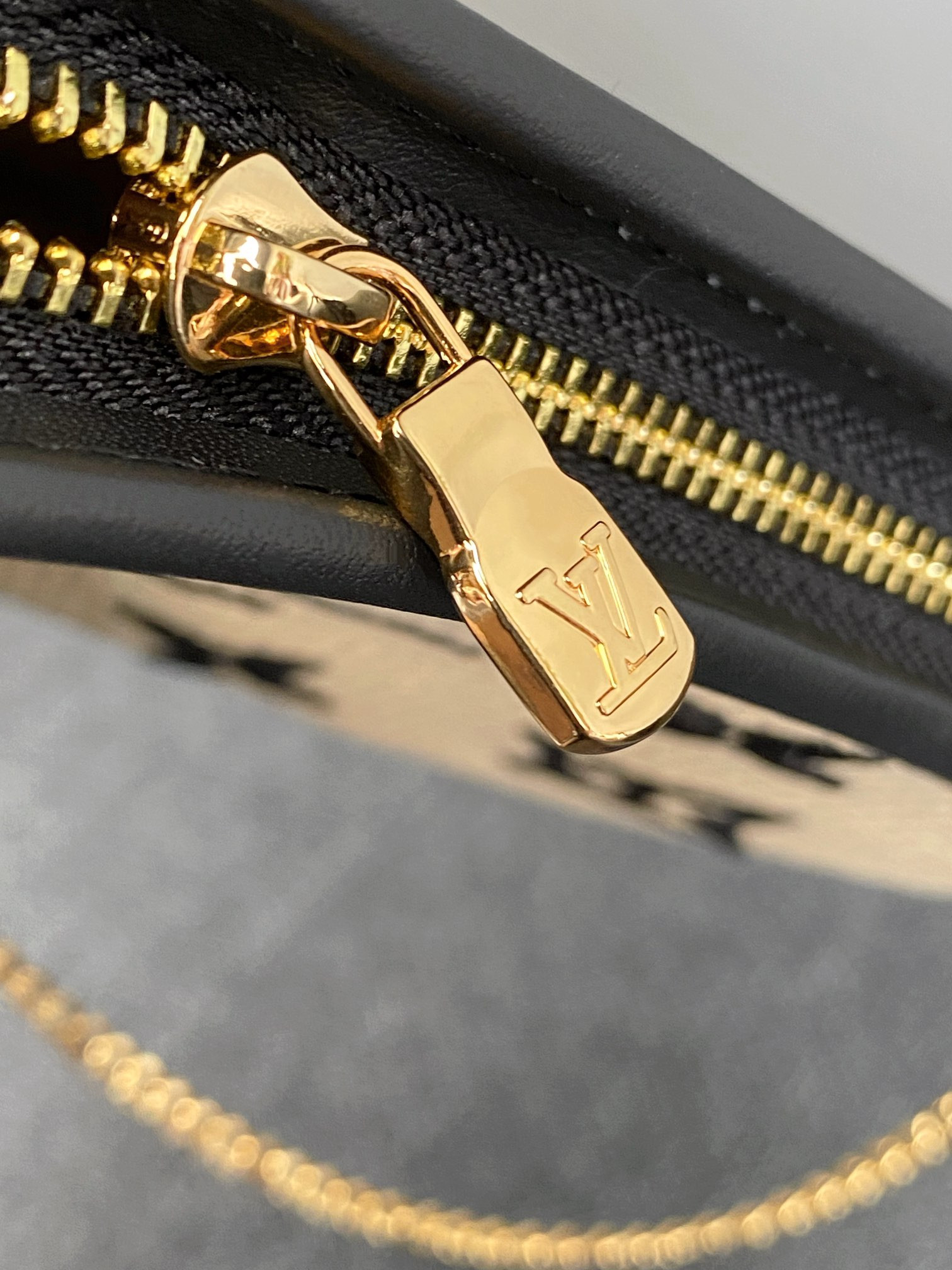 L0vis Vvtt0n Pochette Accessoires Metis Bag