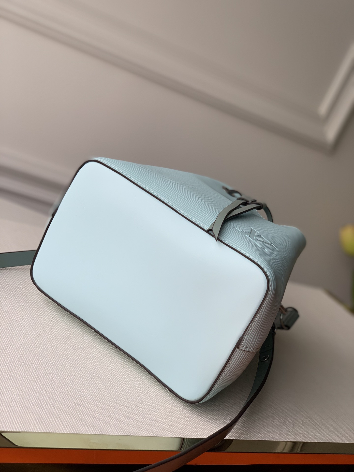 L0vis Vvtt0n Néonoé Bag