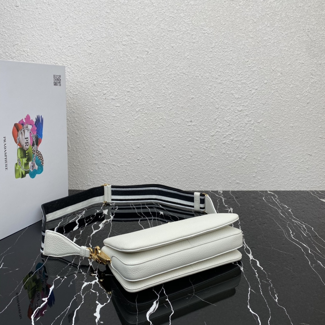 Pra*a Leather Shoulder Bag