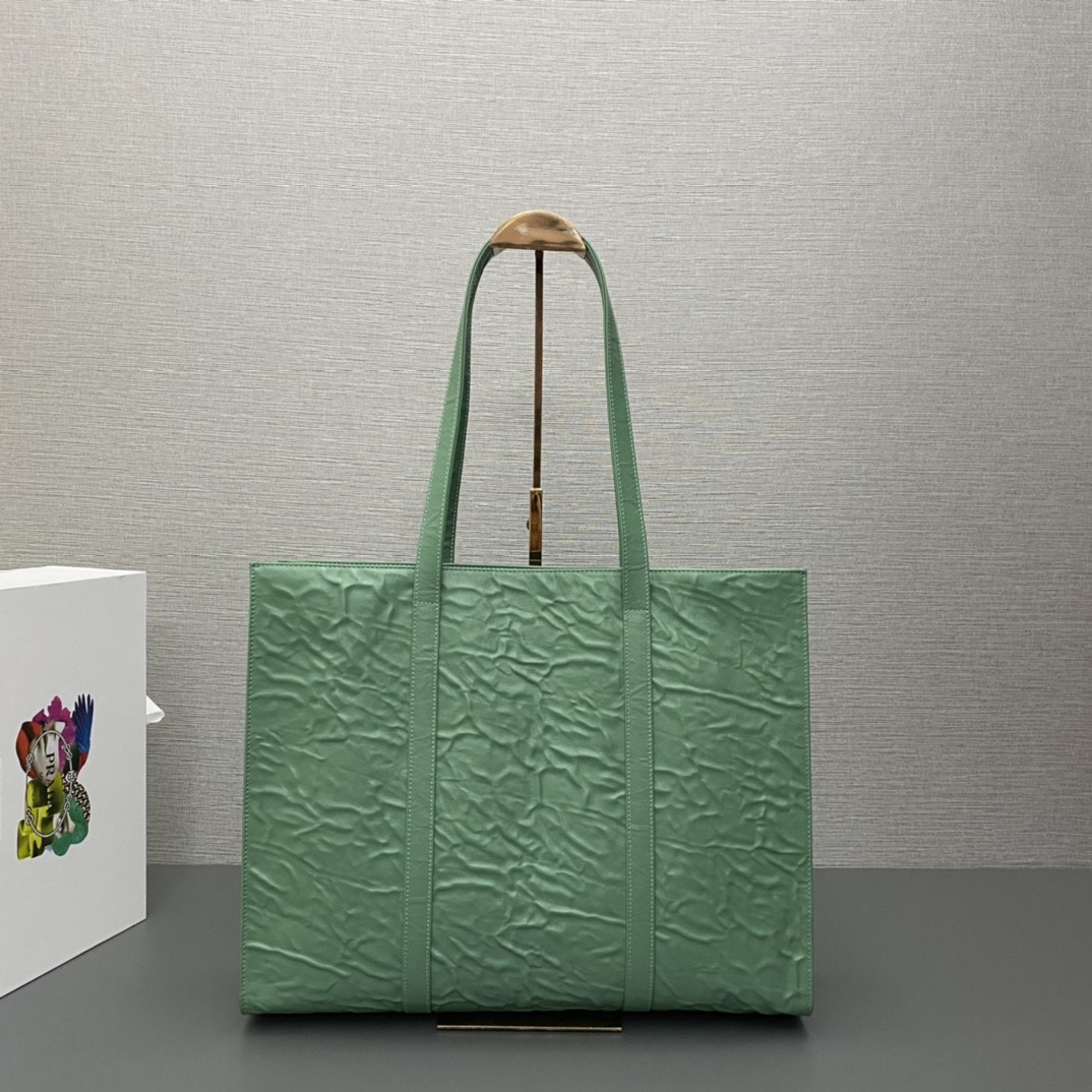 Pra*a Large Antique Tote Bag