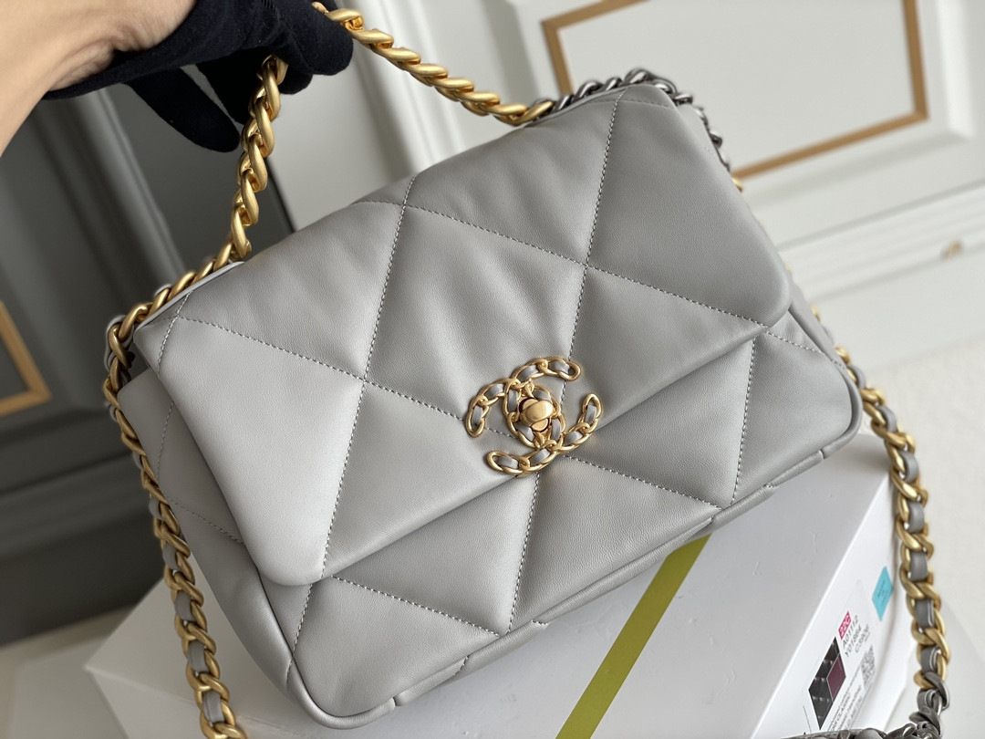 Chanle 19 Handbag