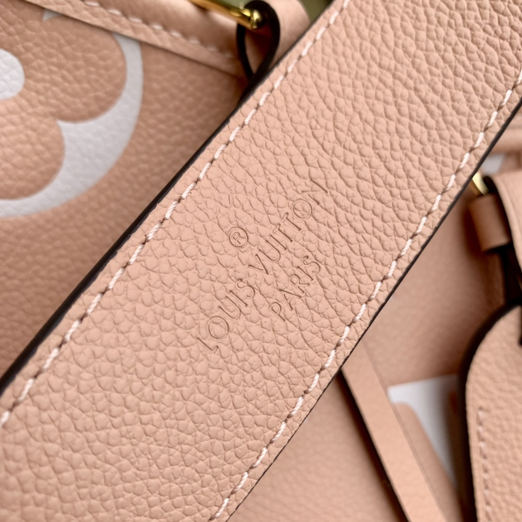 L0vis Vvtt0n Carryall Bag