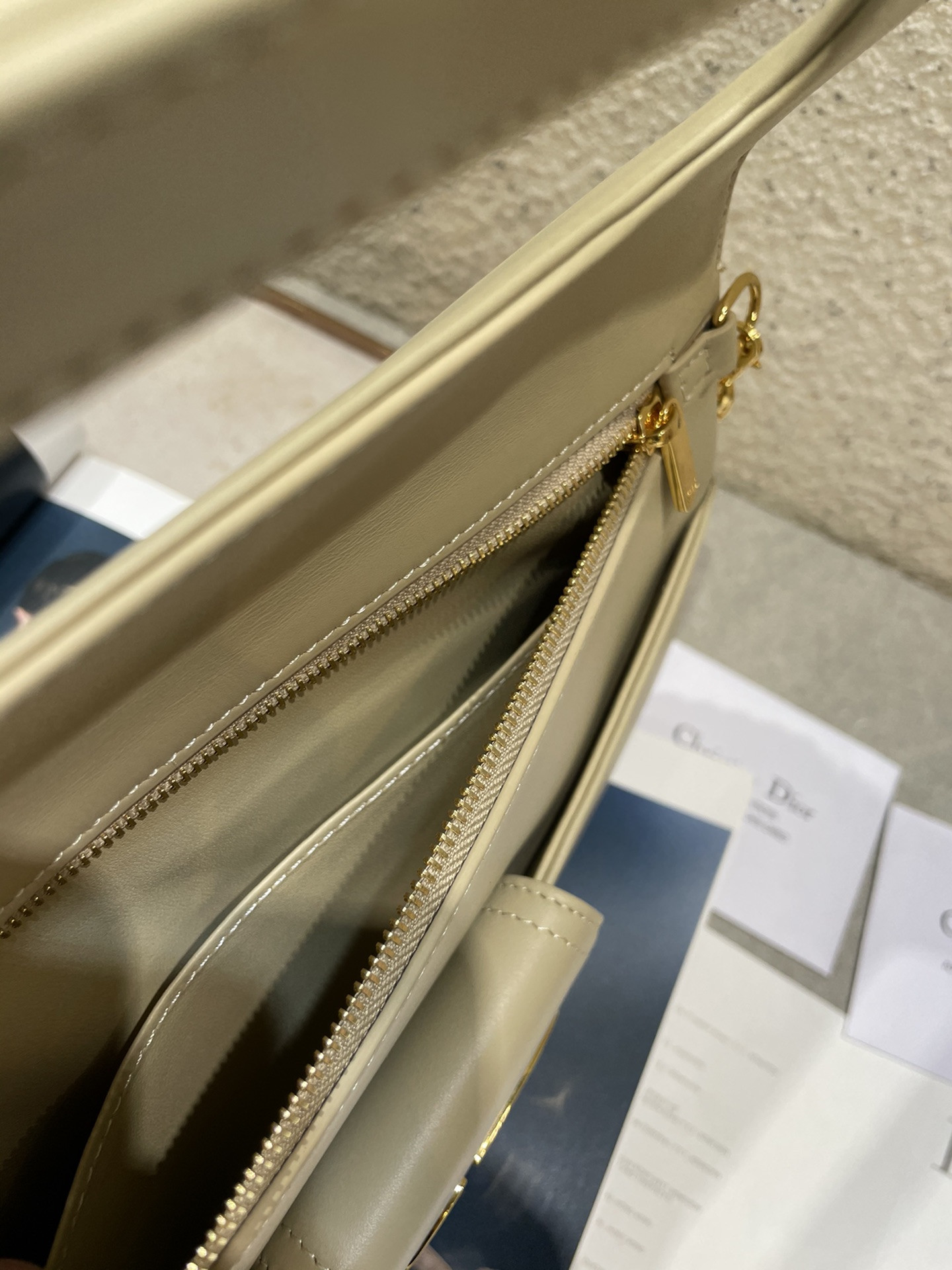 D10r Mini Travel Vanity