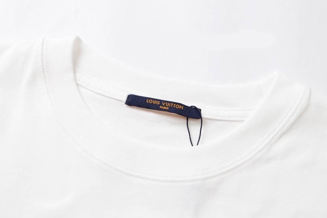 L0vis Vvtt0n 23ss front and back patterned t-shirt