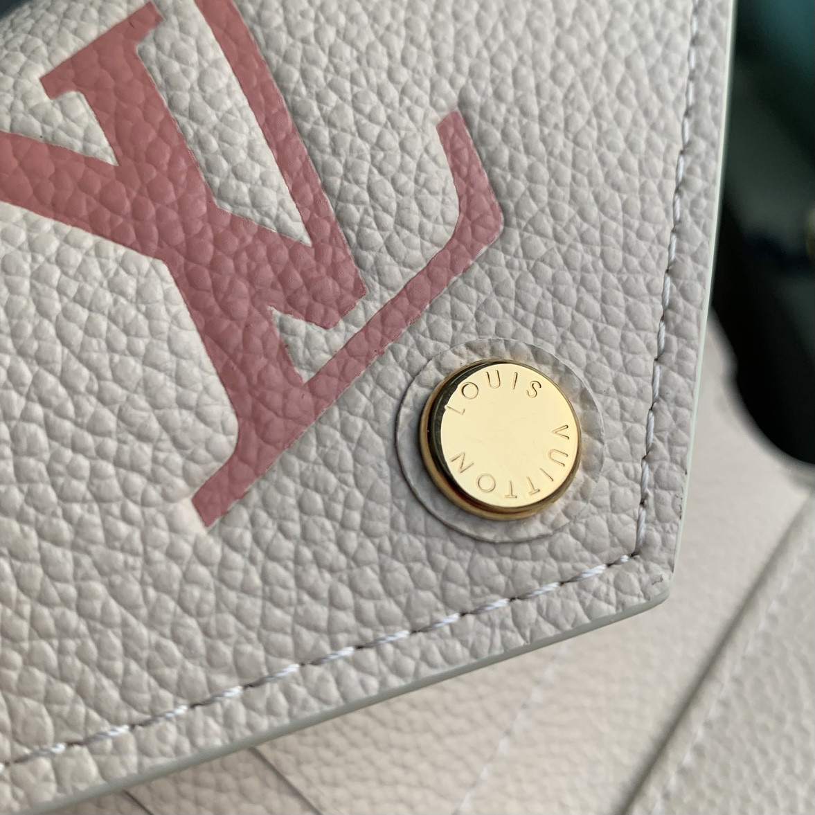 L0vis Vvtt0n Victorine Bag