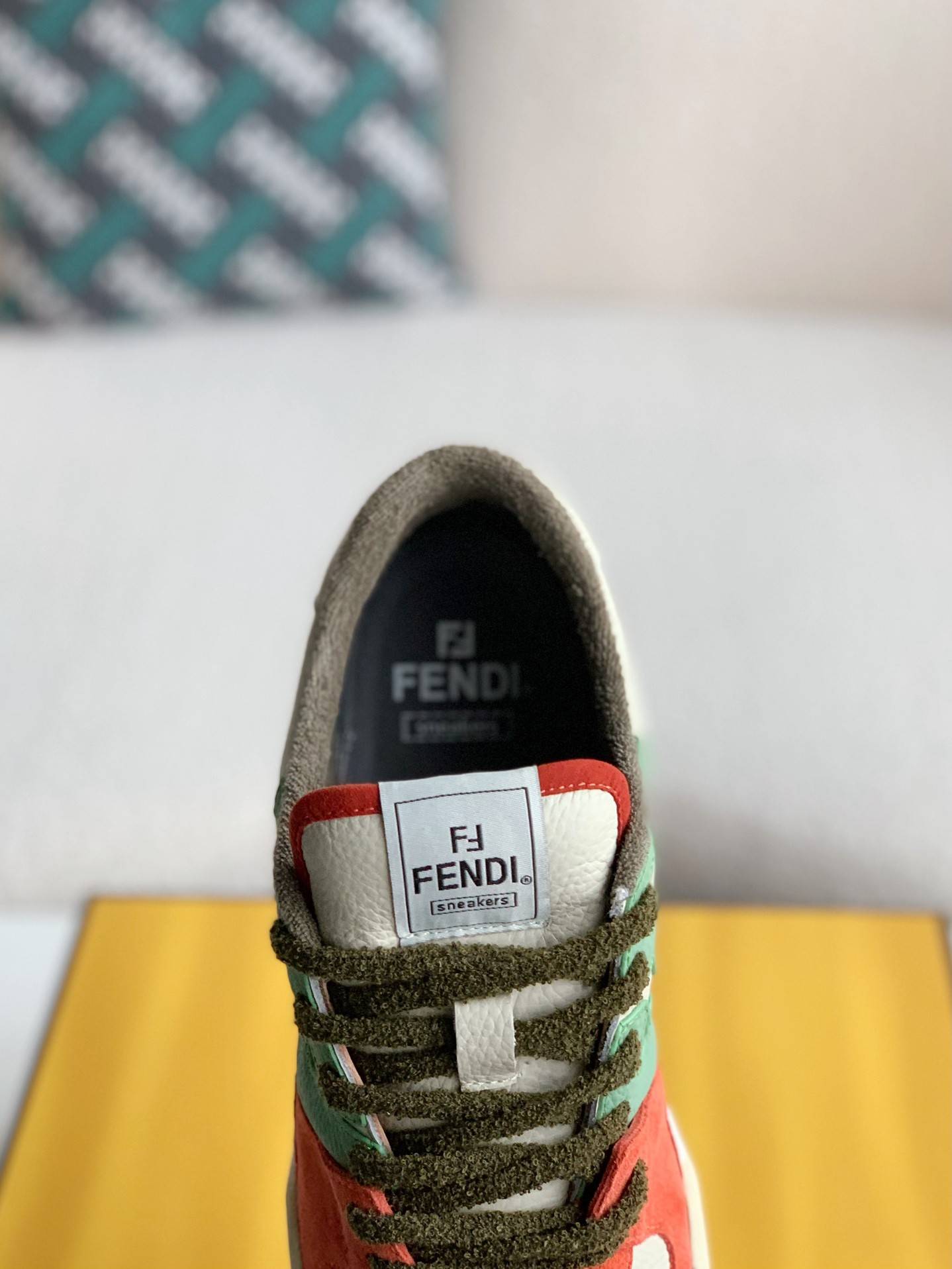 F**di retro Sneakers