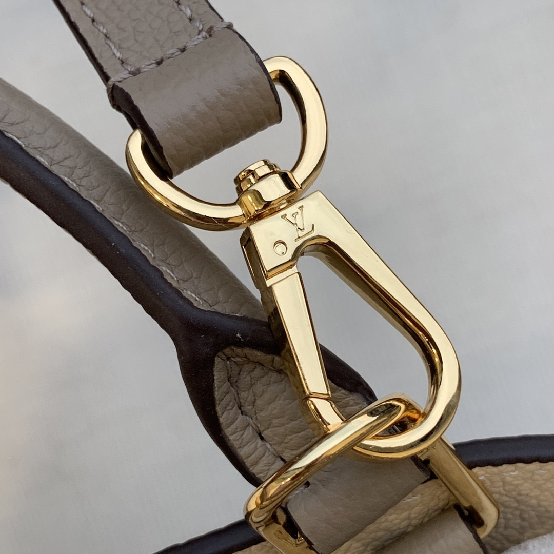 L0vis Vvtt0n Petit Palais Bag