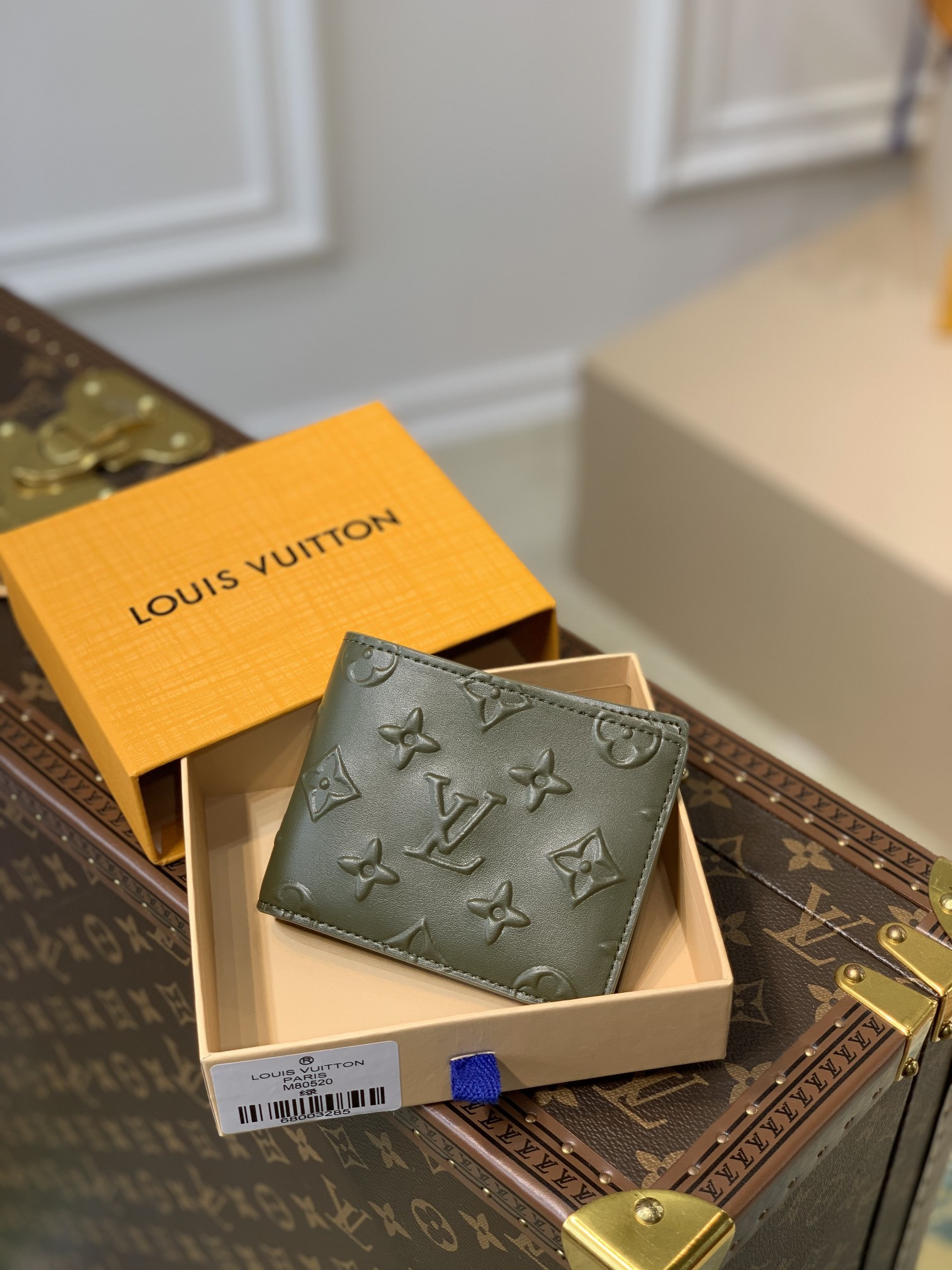 L0vis Vvtt0n Slender Bag