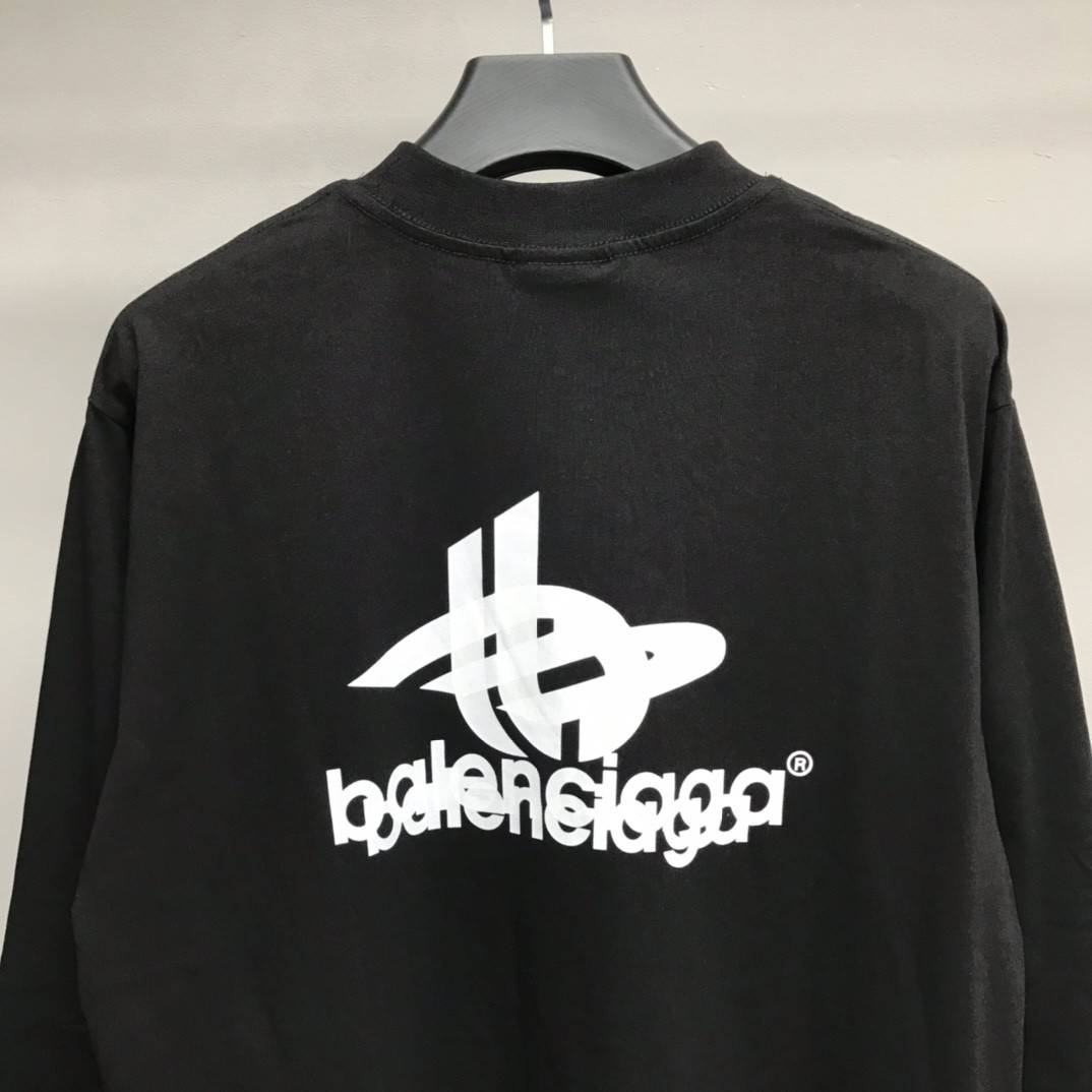 Ba1en*iaga lettered long sleeve T-shirt