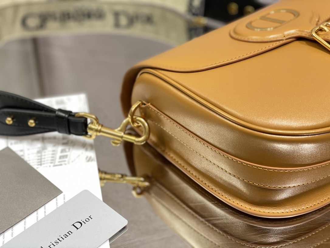 Large D10r Bobby Bag