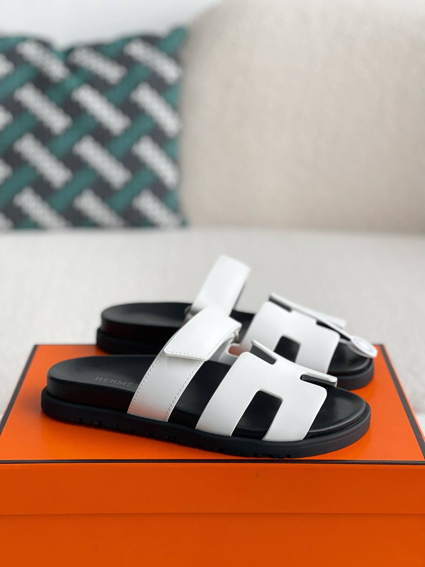 H**me5 zmir sandal