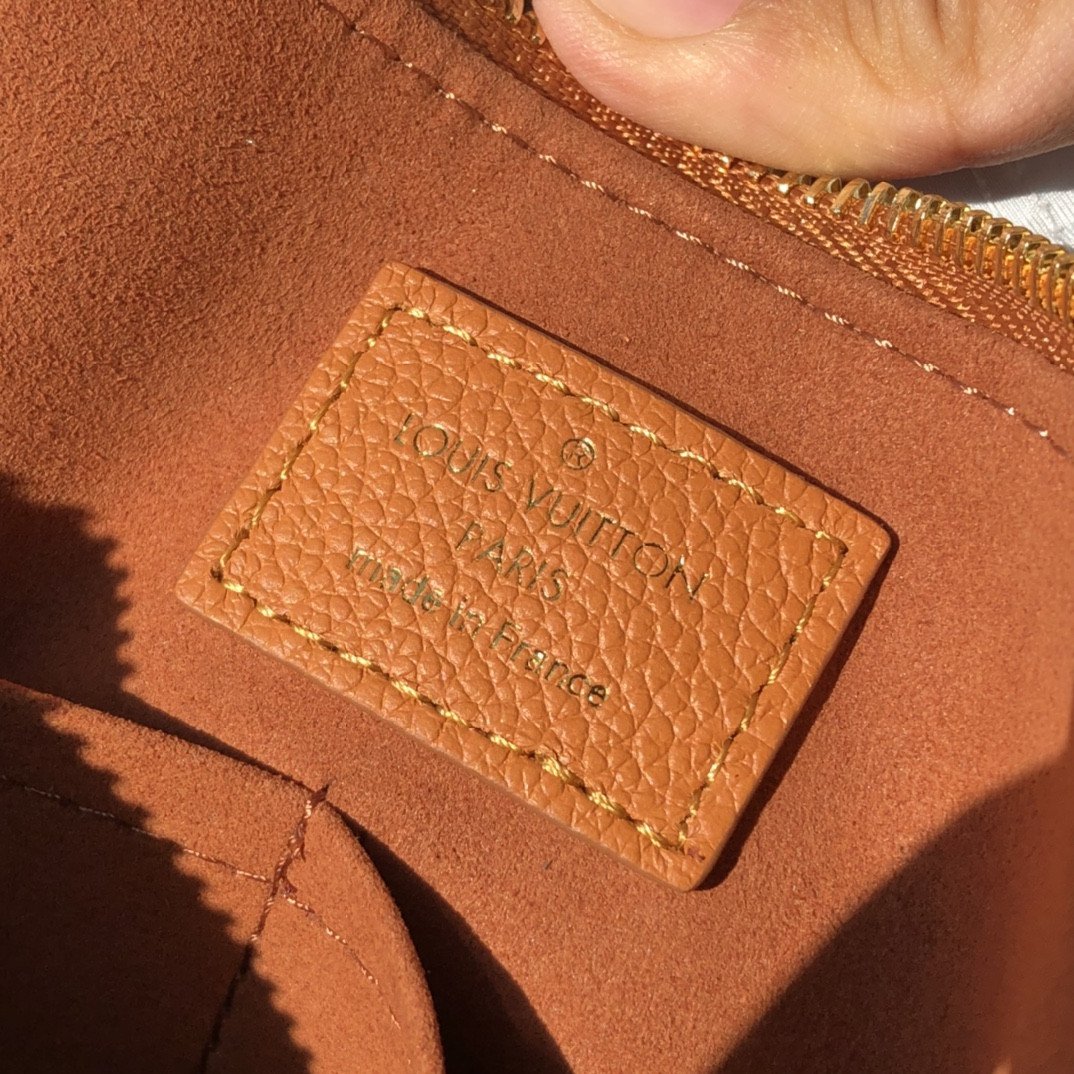 L0vis Vvtt0n Surene Bag