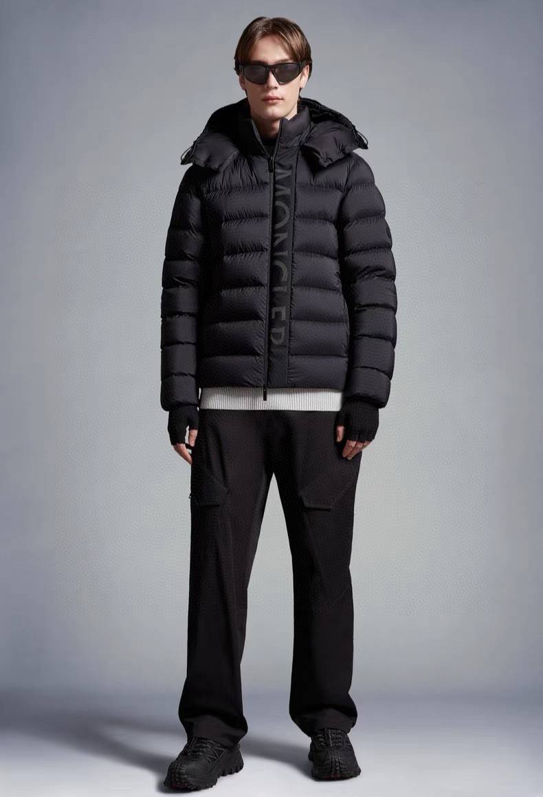 Moncler Short  men's down jacket
