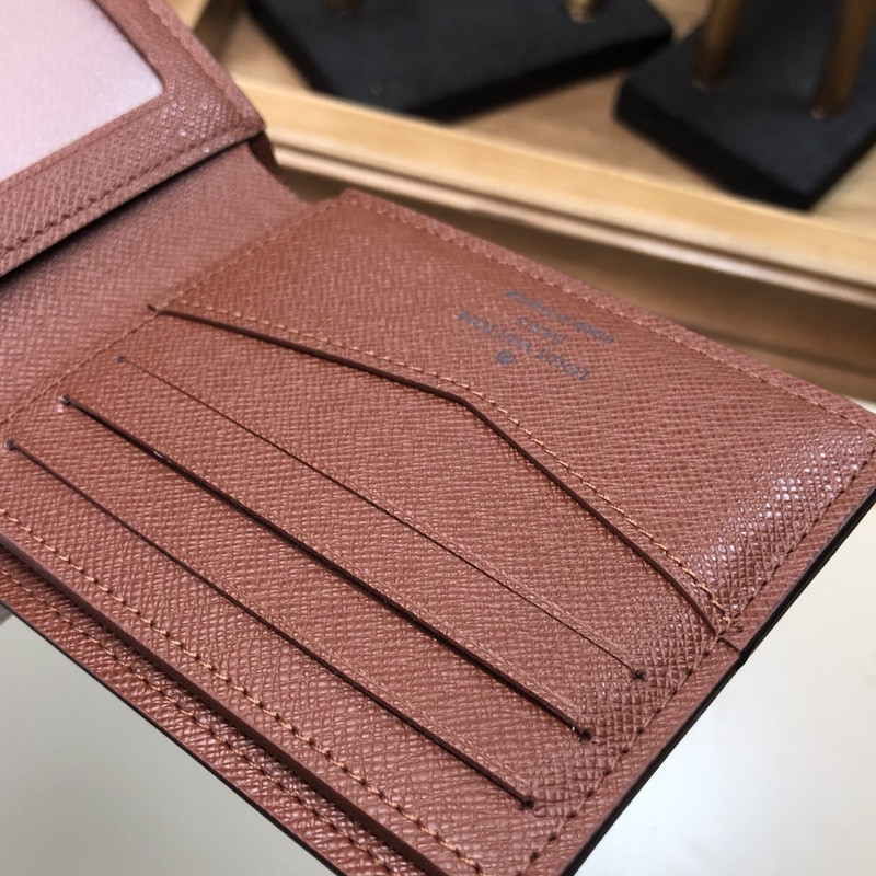 L0vis Vvtt0n Slender Id Bag