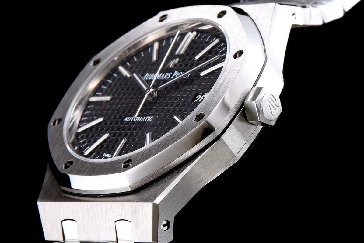 Audemars P1g*et Royal Oak 15400 Series Men