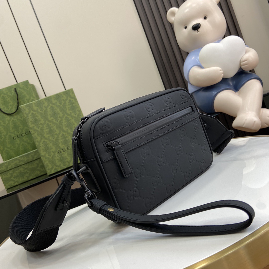 Gvc*1 Crossbody Bags A range of men