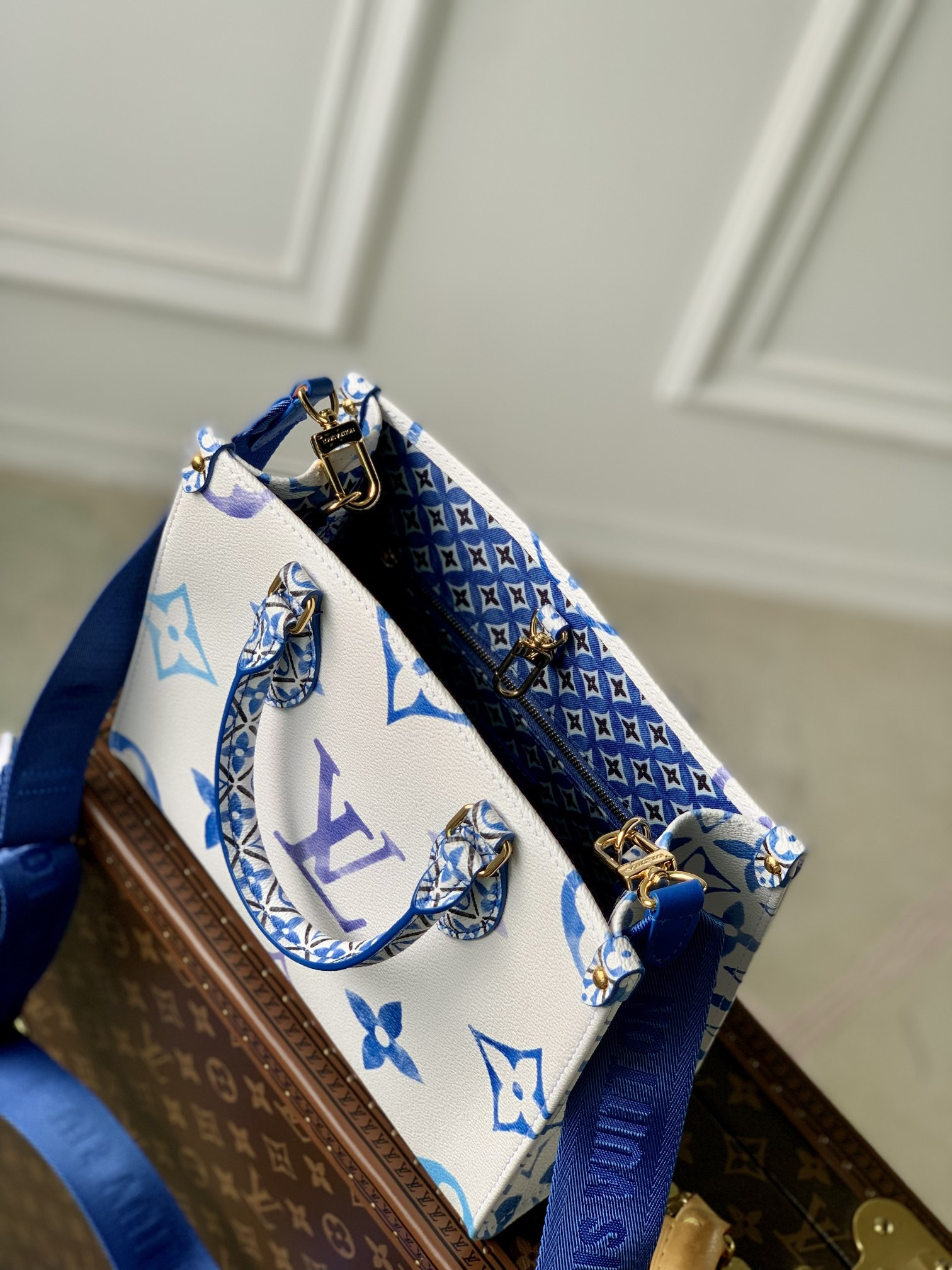 L0vis Vvtt0n Onthego Bag