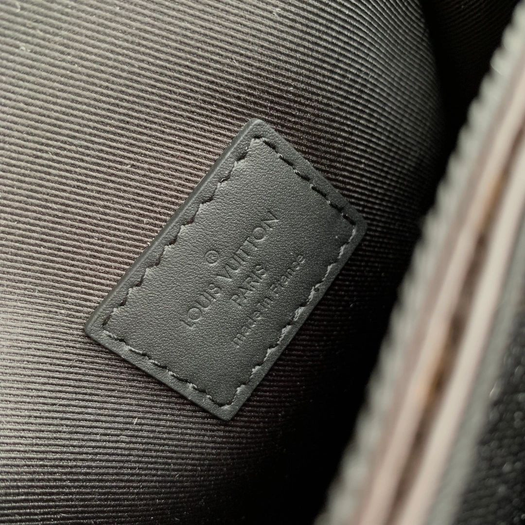 L0vis Vvtt0n S-lock Bag