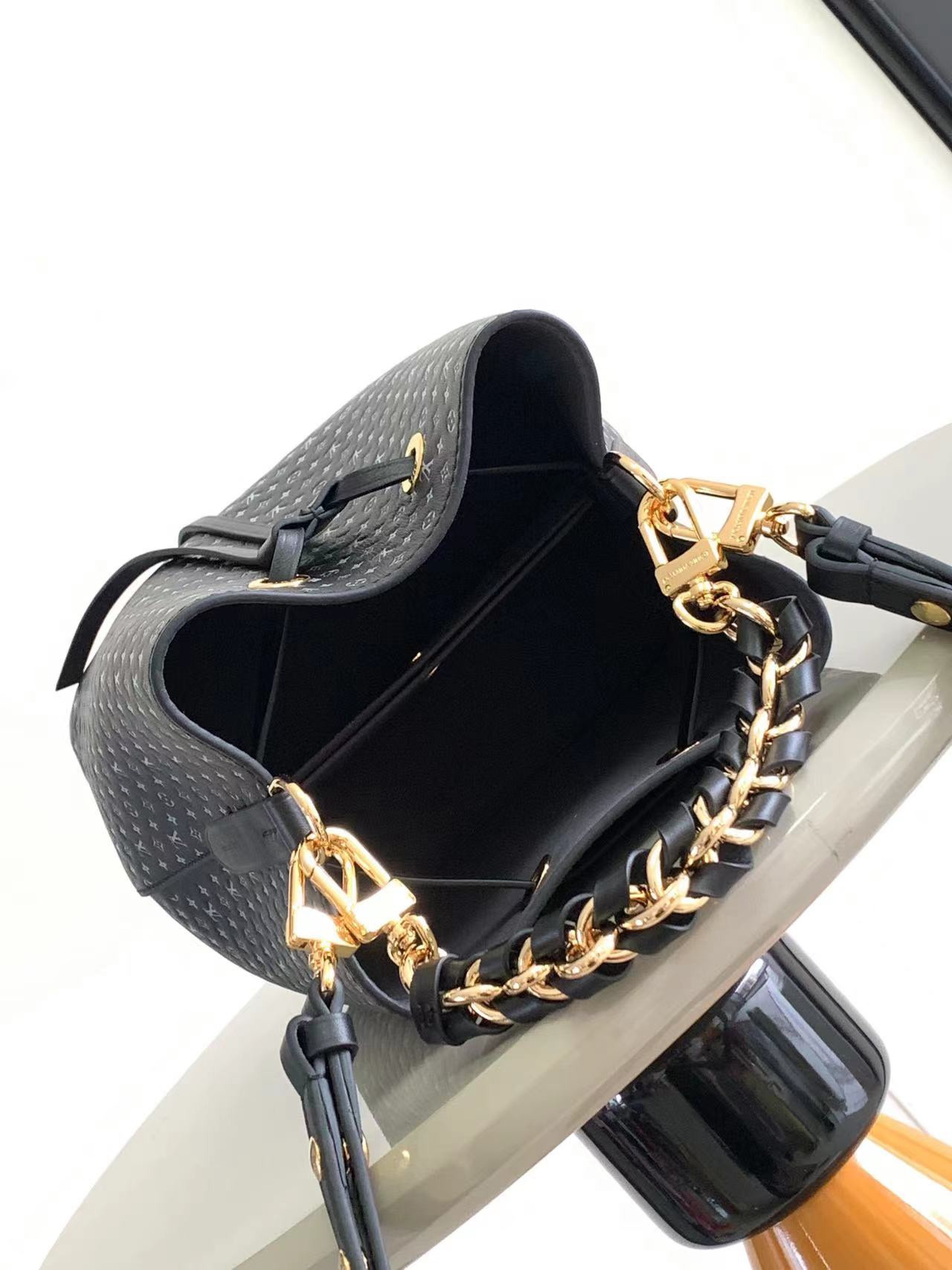 L0vis Vvtt0n Néonoé Bag