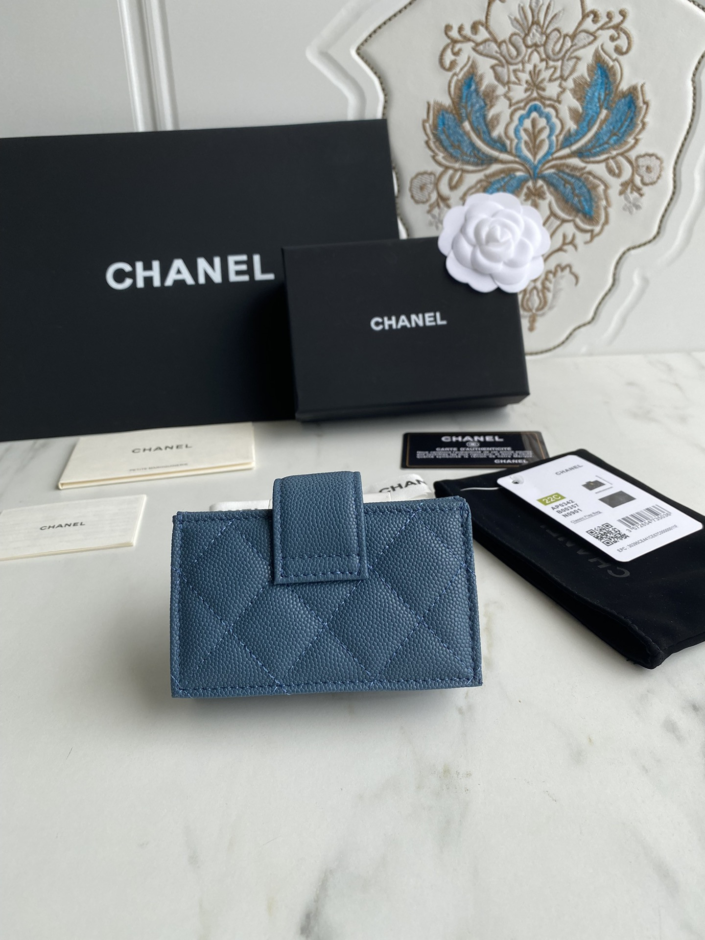 Chanle Flap Wallet